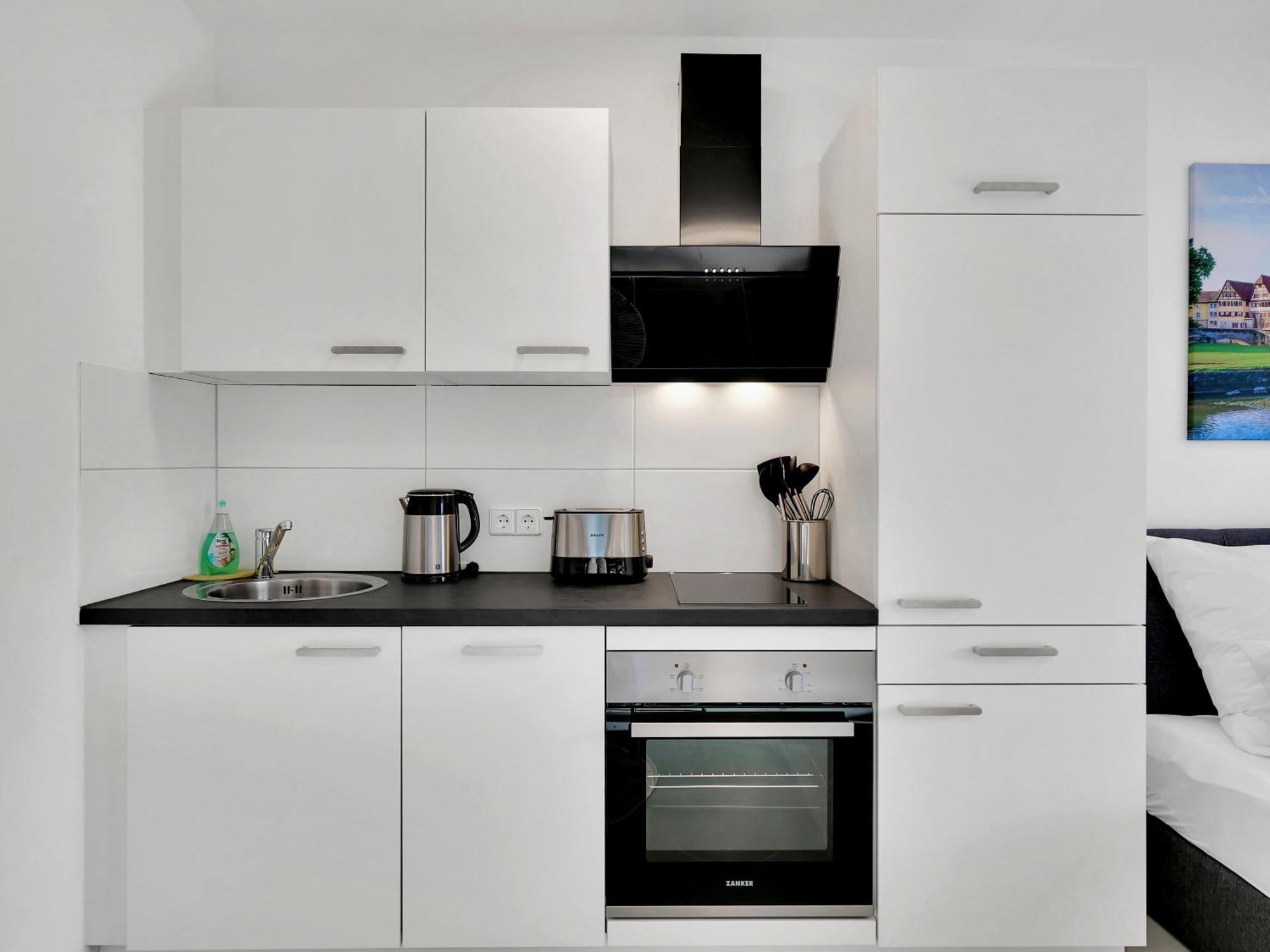 שווביש האל Inhome Studio Apartment - Kueche - Parken - Tv מראה חיצוני תמונה
